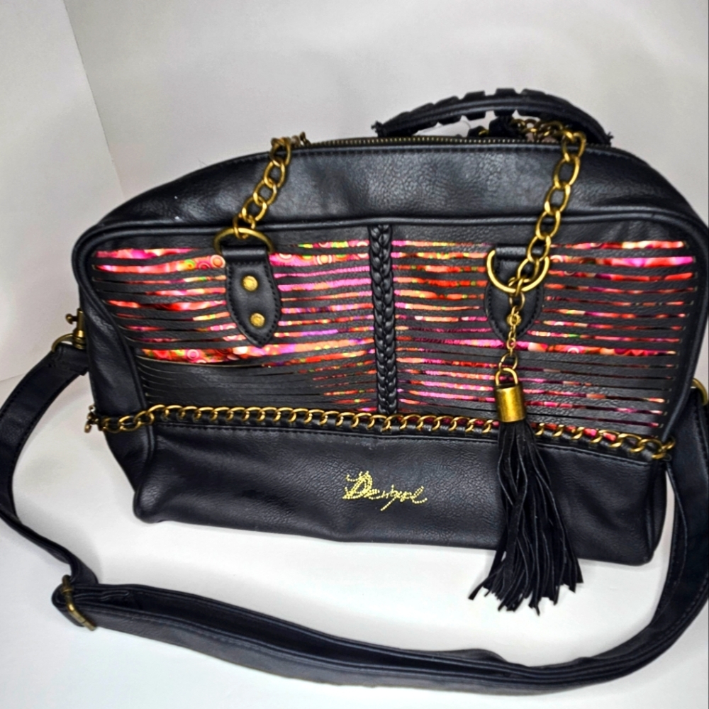 Vtg Womens Crossbody Purse Chains Punk Grunge Goth Y2K Distressed Vampire Bag BK